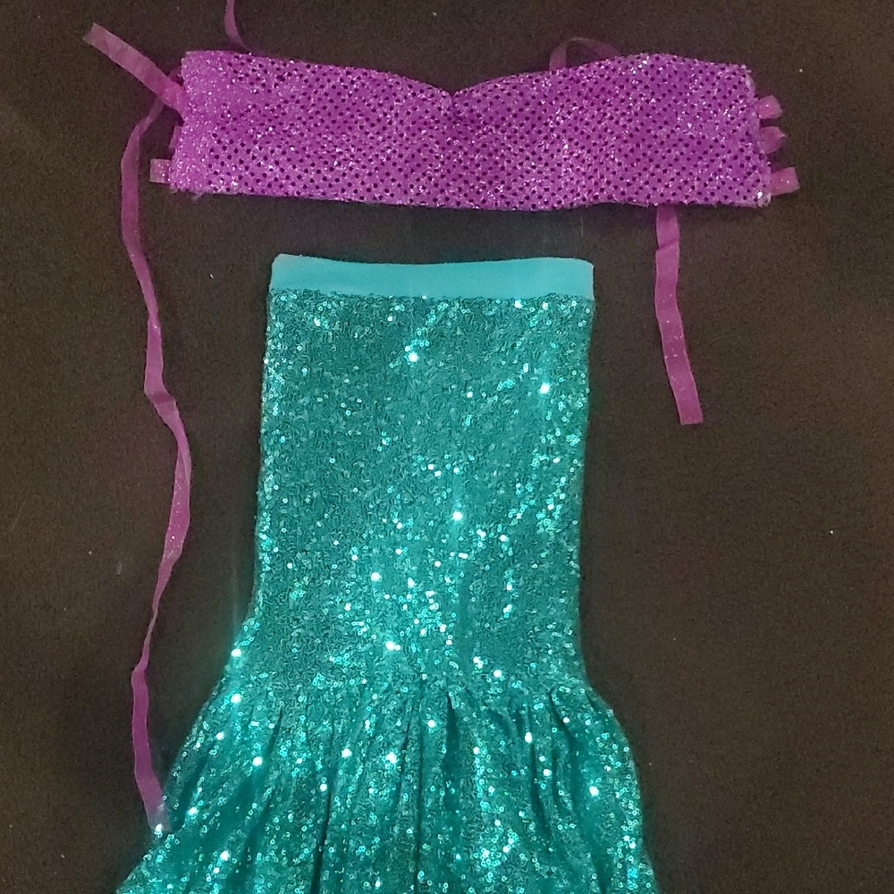 Kids Princess Costume Set - Red, Yellow, Green - Picture 6 of 7